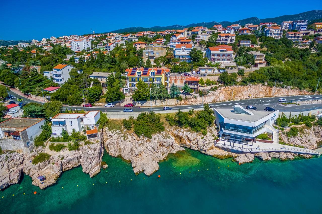 Palace Paulina Residence Novi Vinodolski Bagian luar foto